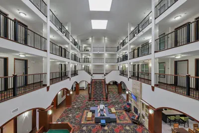Photo 2 - Country Inn & Suites by Radisson, Braselton, GA