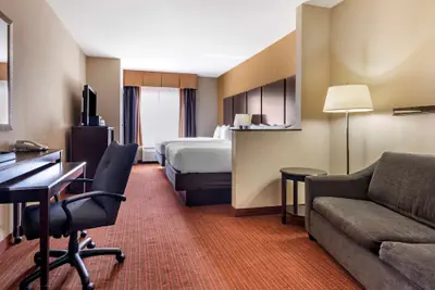 Photo 2 - Best Western Plus DFW Airport West Euless