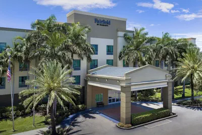 Photo 2 - Fairfield Inn & Suites Fort Lauderdale Airport-Cruise Port