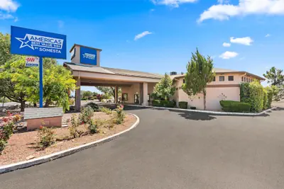 Photo 2 - Americas Best Value Inn Prescott Valley