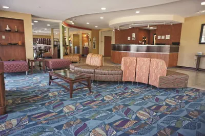 Photo 4 - La Quinta Inn & Suites by Wyndham Edmond