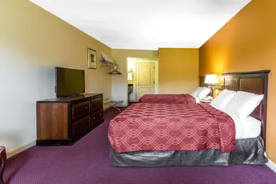 Photo 5 - Econo Lodge At Six Flags