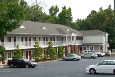Photo 2 - Affordable Suites Salisbury