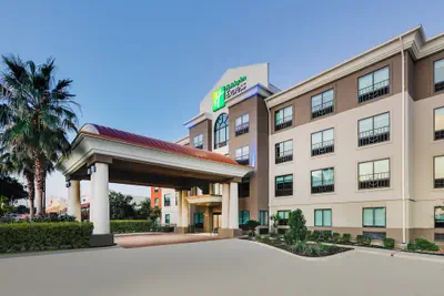 Photo 2 - Holiday Inn Express & Suites San Antonio NW near SeaWorld by IHG