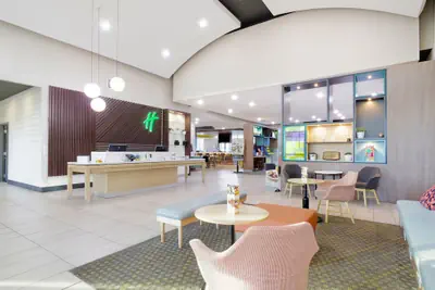 Photo 5 - Holiday Inn Hotel & Suites PHOENIX AIRPORT by IHG