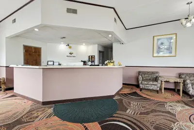 Photo 5 - Relax inn by OYO Greeneville Near Hwy US-321