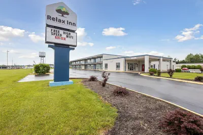 Photo 2 - Relax inn by OYO Greeneville Near Hwy US-321