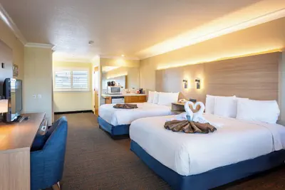 Photo 2 - Cayucos Beach Inn