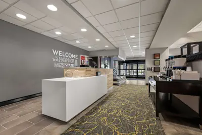 Photo 5 - Hampton Inn Birmingham Leeds