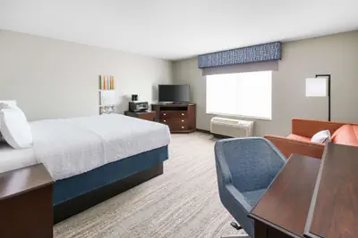 Photo 5 - Hampton Inn & Suites Thousand Oaks, CA
