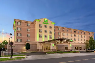 Photo 2 - Holiday Inn Yakima by IHG