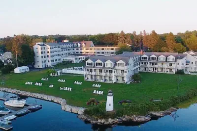 Photo 2 - Nonantum Resort