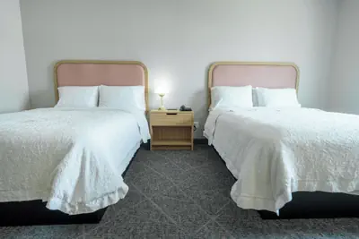 Photo 4 - Hampton Inn & Suites Mission