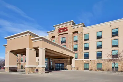 Photo 2 - Hampton Inn & Suites St. Cloud, MN