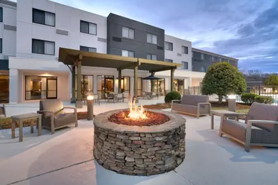 Photo 2 - Courtyard by Marriott Johnson City