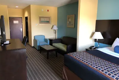 Photo 4 - Best Western Plus Goodman Inn & Suites