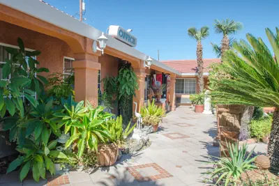 Photo 2 - Economy Inn