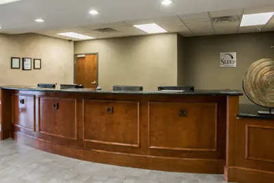 Photo 4 - Sleep Inn & Suites Highway 290/NW Freeway