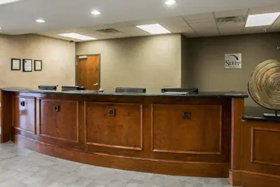 Photo 4 - Sleep Inn & Suites Highway 290/NW Freeway
