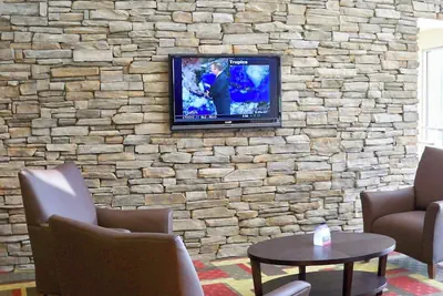 Photo 3 - Red Roof Inn & Suites Beaumont