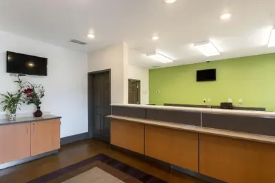 Photo 4 - Blue Bonnet Suites Extended Stay Lubbock, Texas