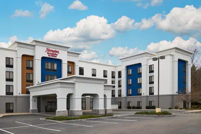 Photo 2 - Hampton Inn & Suites Parsippany/North