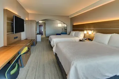 Photo 5 - Holiday Inn Express & Suites Columbus – Fort Benning Maingate by IHG