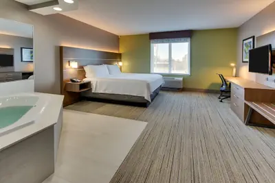 Photo 4 - Holiday Inn Express & Suites Columbus – Fort Benning Maingate by IHG