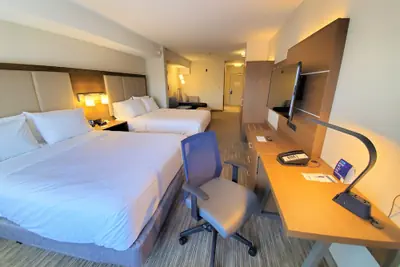 Photo 5 - Holiday Inn Express & Suites Seattle North - Lynnwood by IHG