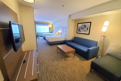 Photo 3 - Holiday Inn Express & Suites Seattle North - Lynnwood by IHG