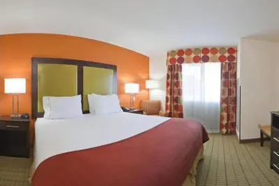 Photo 4 - Holiday Inn Express Hotel & Suites FLORENCE NORTHEAST by IHG