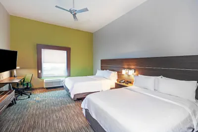 Photo 4 - Holiday Inn Express Hotel & Suites PORT ARTHUR by IHG