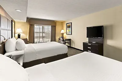 Photo 4 - Sonesta Essential Indianapolis Airport