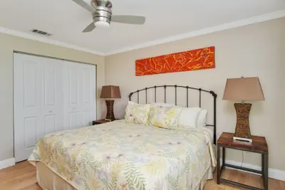 Photo 4 - Beach Place Guesthouses