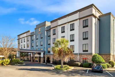Photo 2 - Comfort Suites Simpsonville - Greenville