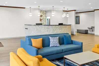 Photo 4 - Comfort Suites Simpsonville - Greenville