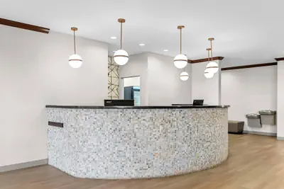 Photo 3 - Comfort Suites Simpsonville - Greenville