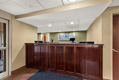 Photo 4 - Sleep Inn & Suites Near Joint Base Andrews - Washington Area