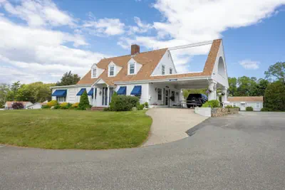 Photo 3 - Blue Spruce Motel & Townhouses