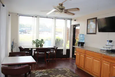 Photo 2 - Economy Inn