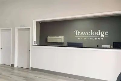Photo 2 - Travelodge by Wyndham Kingsland GA