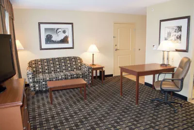 Photo 5 - Hampton Inn & Suites Columbia at University