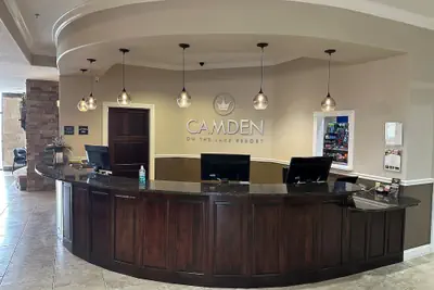 Photo 3 - Camden on the Lake Resort & Spa