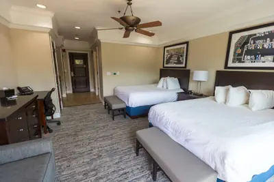 Photo 2 - Camden on the Lake Resort & Spa