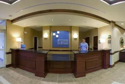 Photo 3 - Holiday Inn Express & Suites Millington by IHG