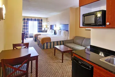 Photo 4 - Holiday Inn Express & Suites Millington by IHG