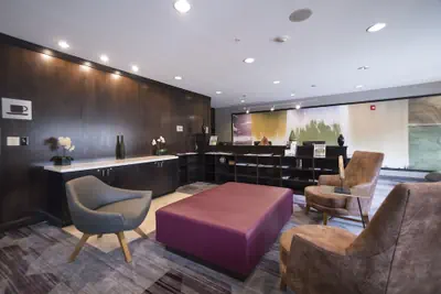 Photo 2 - Courtyard Marriott Vicksburg