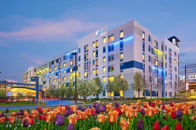 Photo 2 - Aloft by Marriott Chicago O'Hare