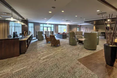 Photo 3 - Courtyard by Marriott Newport News Airport