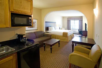 Photo 4 - Holiday Inn Express & Suites Kingsville by IHG